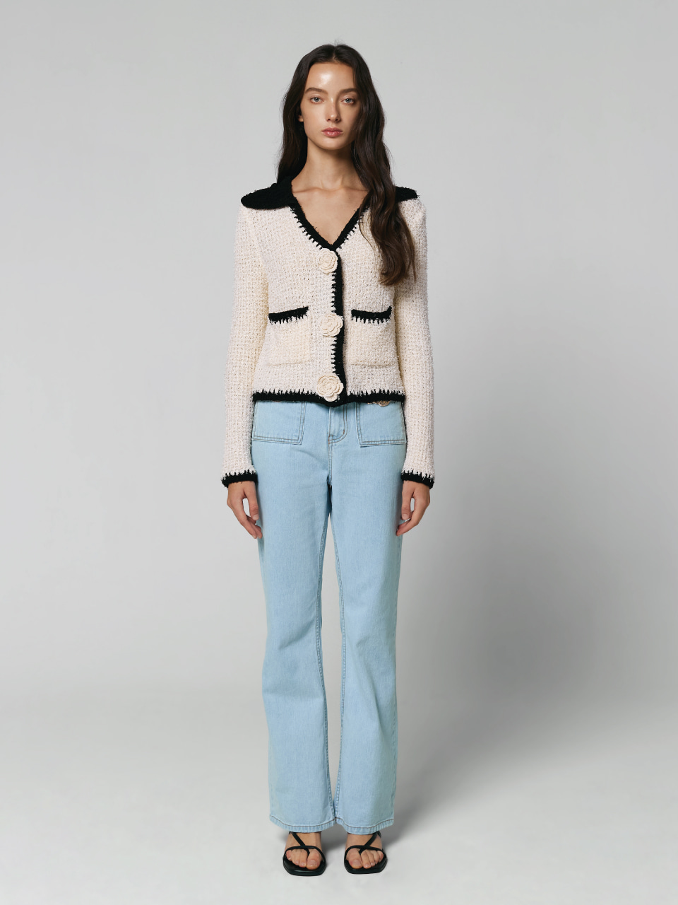 CORSAGE BUTTON KNIT CARDIGAN - IVORY